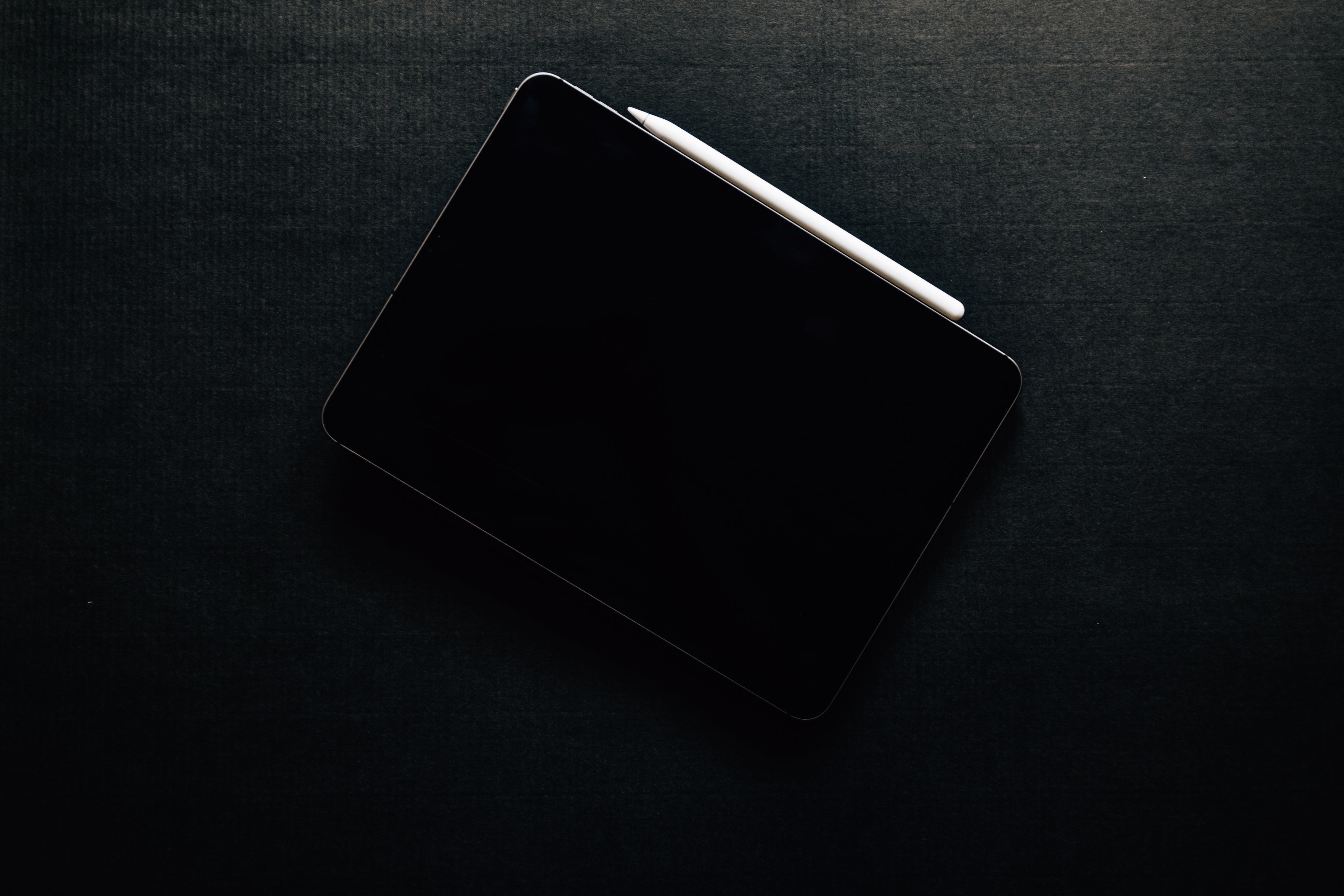 iPad & Tablet Turbo Pac Kits are designed to protect & keep your device smudge-free. 